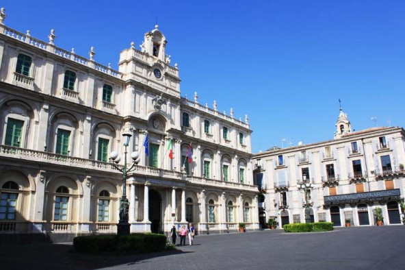 Piazza Università in Catania